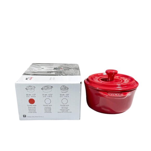 NEW Staub CHERRY (Red) MINI ROUND CERAMIC COCOTTE 10cm - Picture 4 of 7